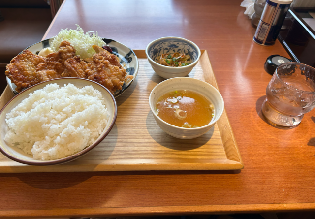 ごはんが進んだ唐揚げ定食